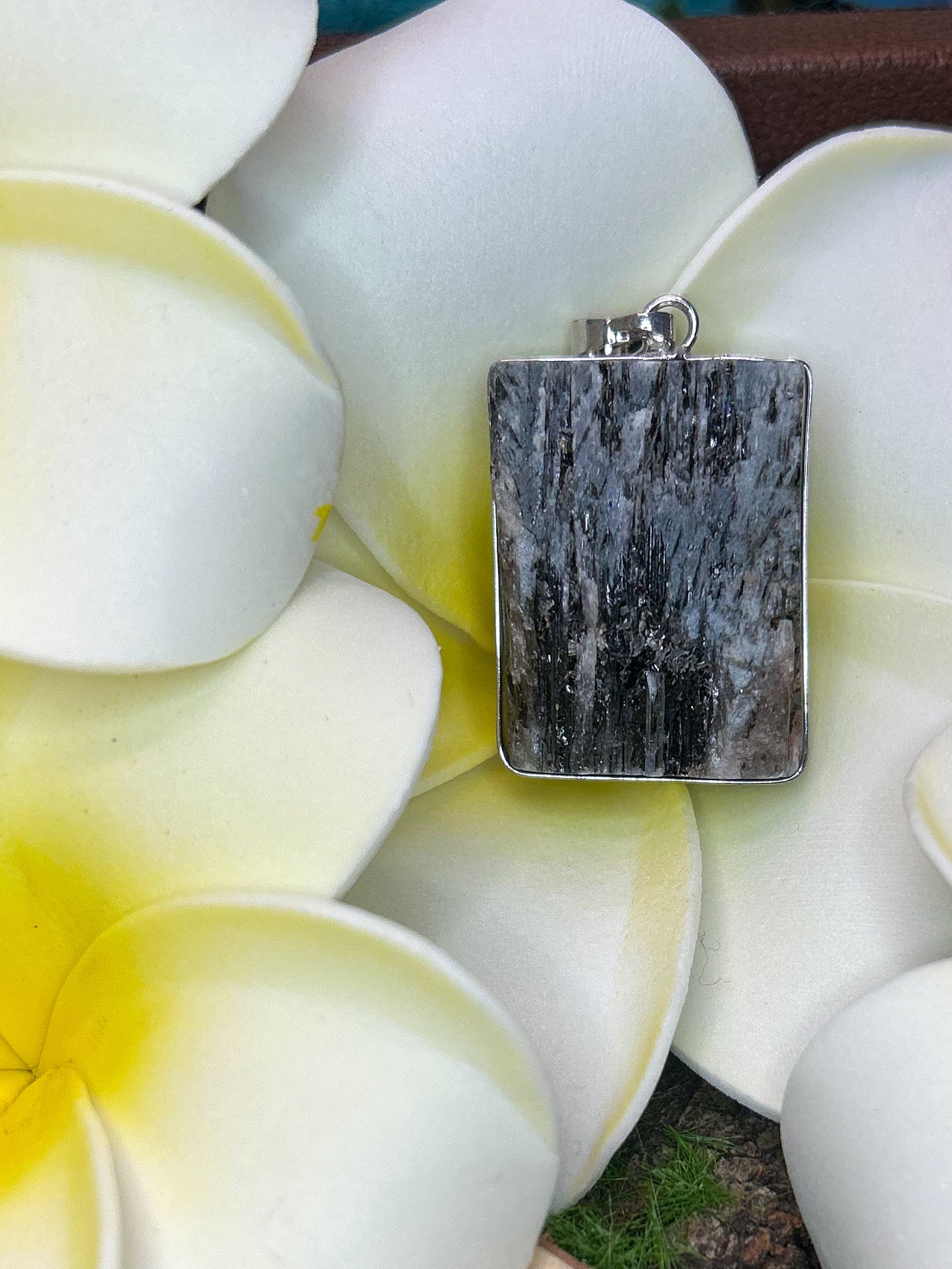 Kyanite Pendant KN13