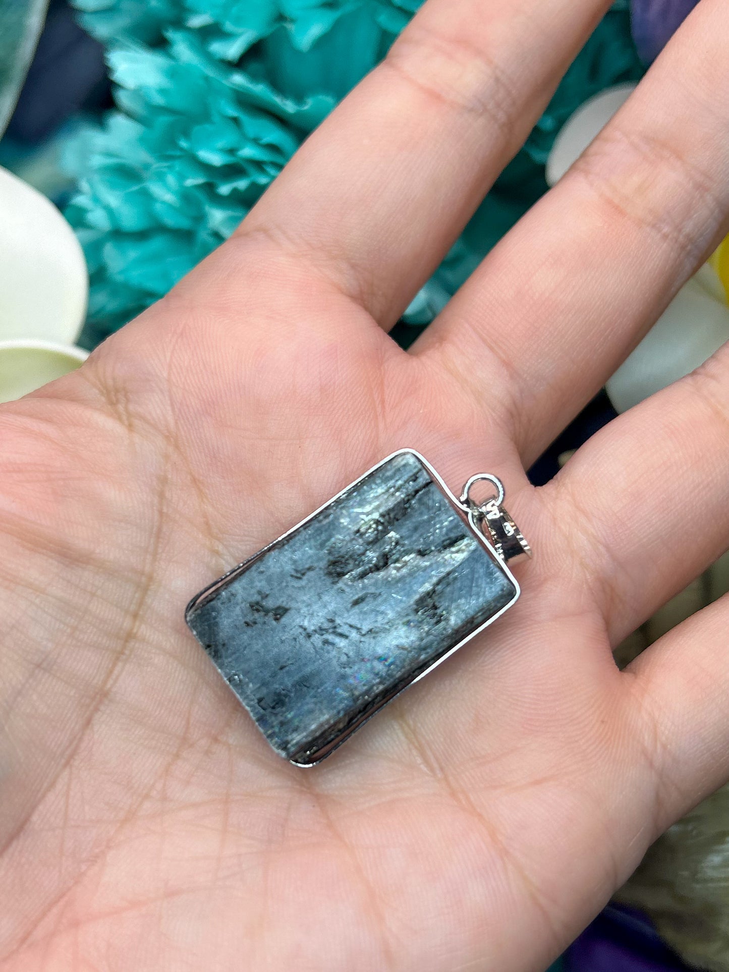 Kyanite Pendant KN09