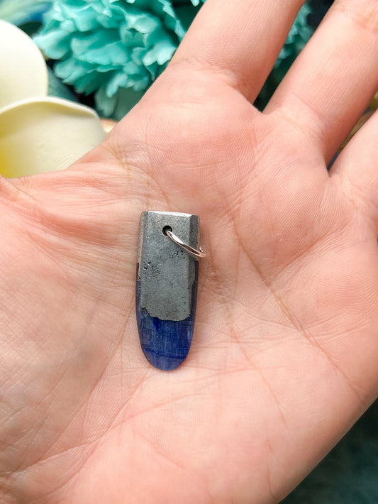 Kyanite Pendant KN16