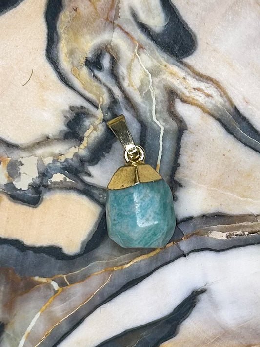 Amazonite Pendant AZ27