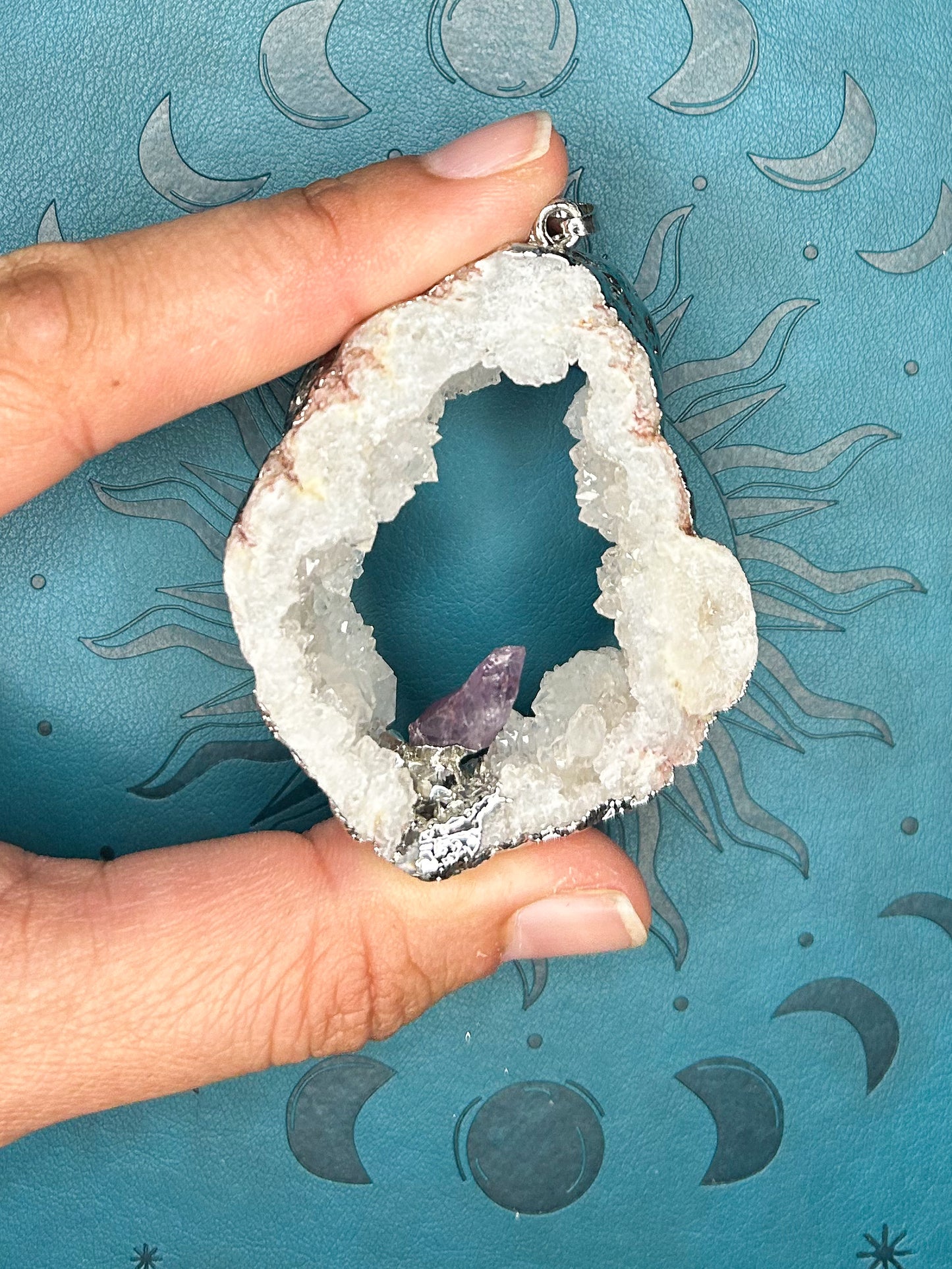 Agate Druzy Pendant DZ10