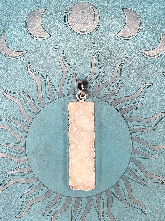 Agate Druzy Pendant DZ23