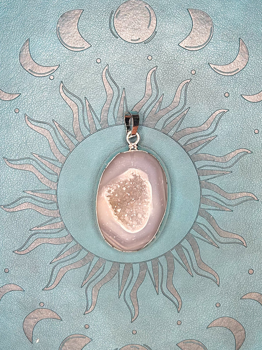 Agate Druzy Pendant DZ20