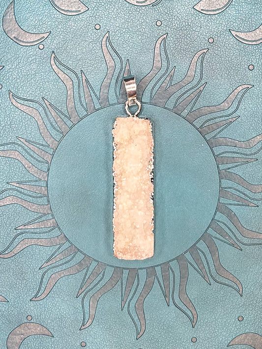 Agate Druzy Pendant DZ22