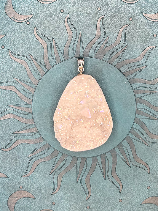 Agate Druzy Pendant DZ30