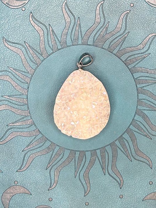 Agate Druzy Pendant DZ29