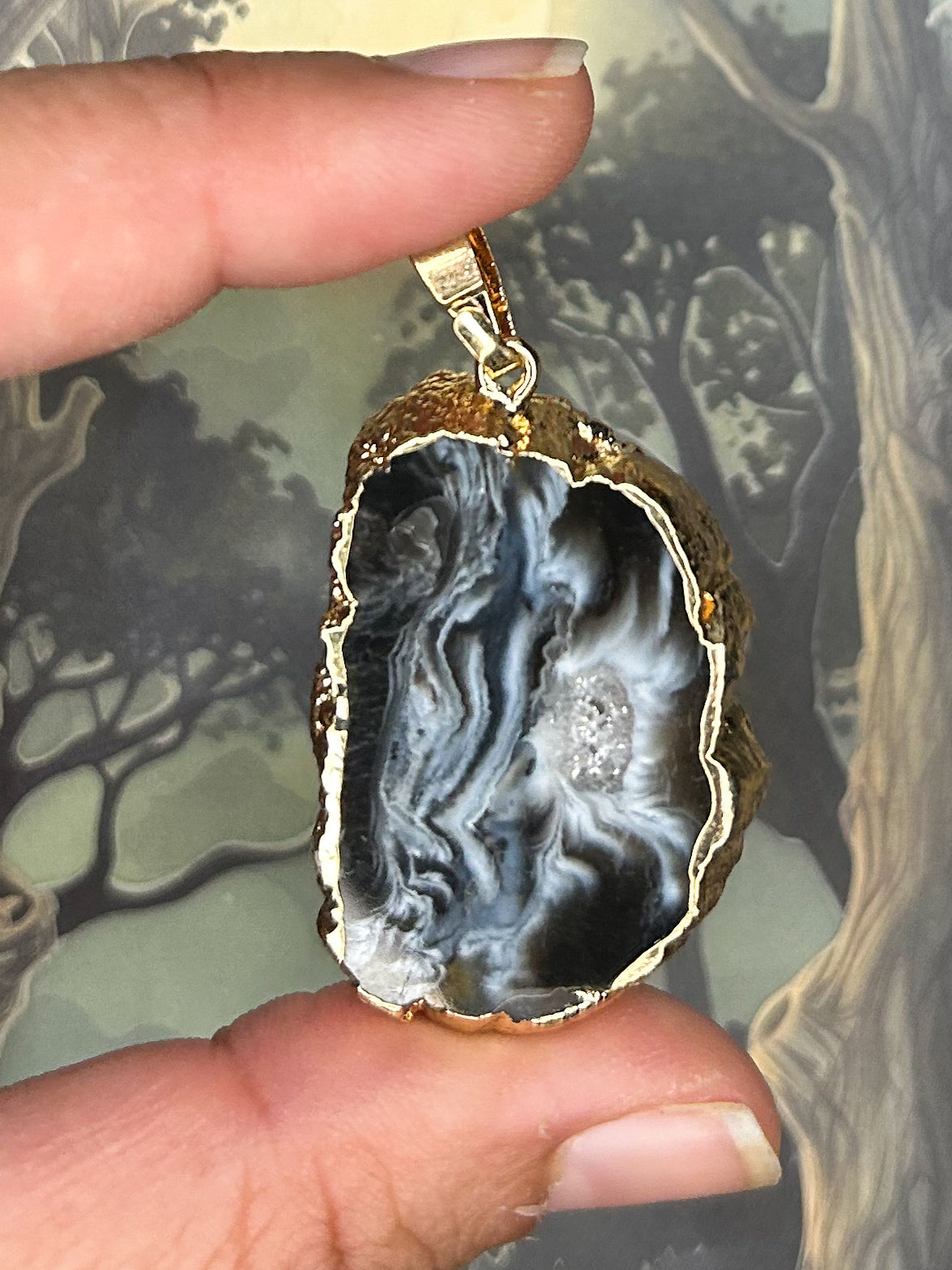 Agate Geode Pendant AG57