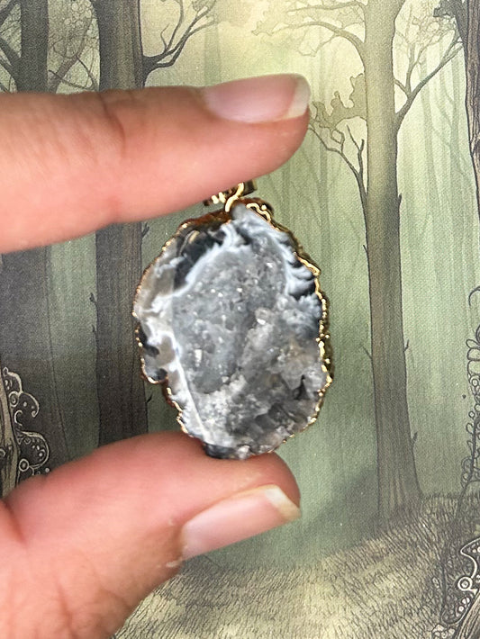 Agate Geode Pendant AG51