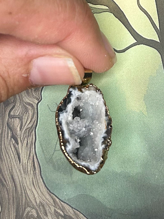 Agate Geode Pendant AG53