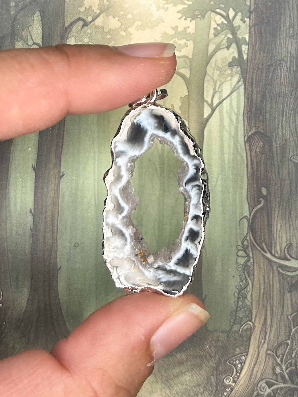 Agate Geode Pendant AG35