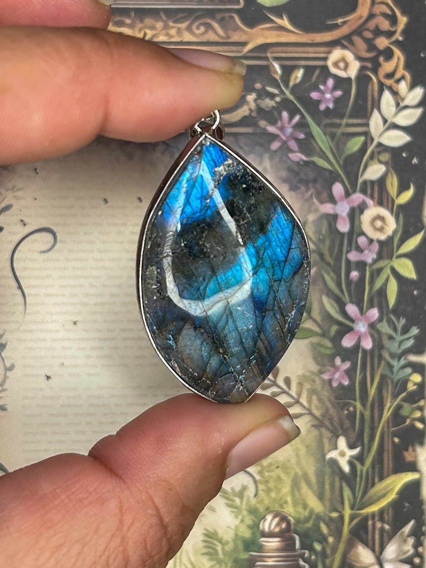 Labradorite Pendant LB57