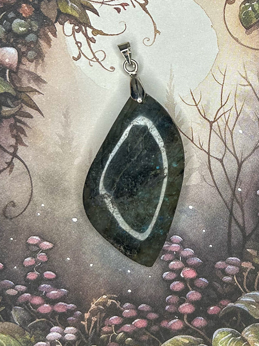 Labradorite Pendant LB69