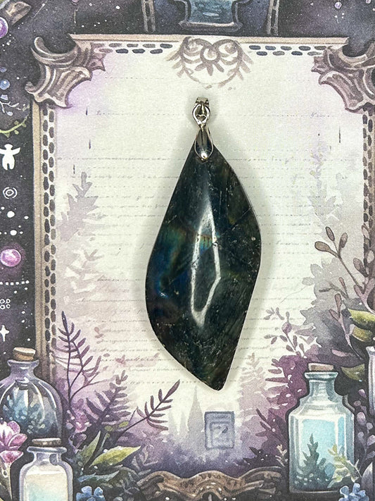 Labradorite Pendant LB84