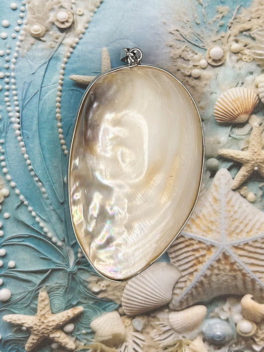 Shell Pendant SH10