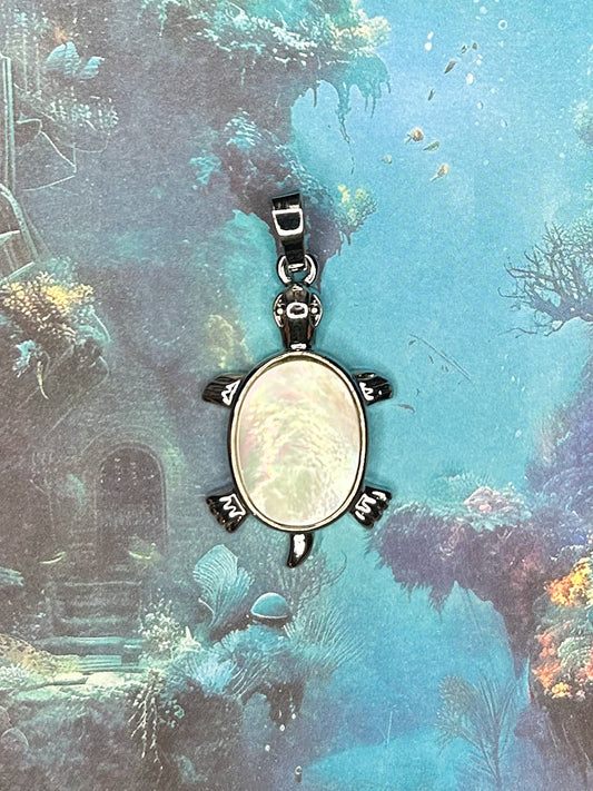 Shell Pendant SH19