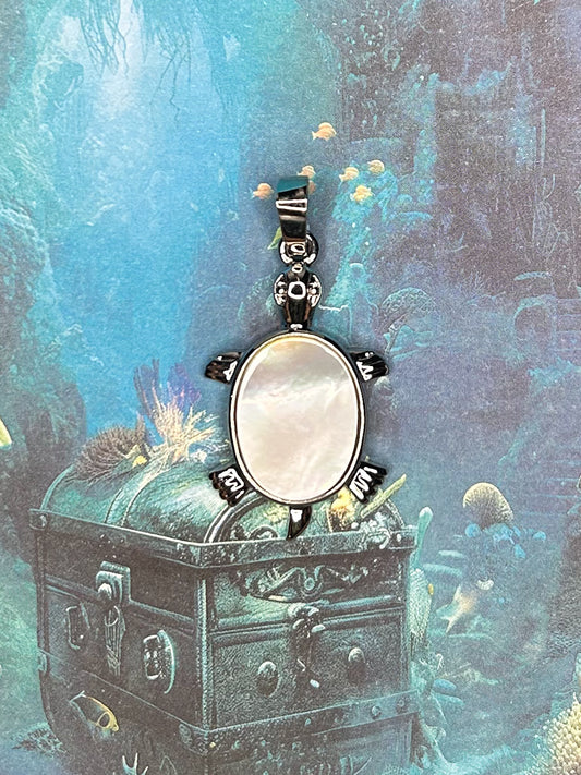Shell Pendant SH17