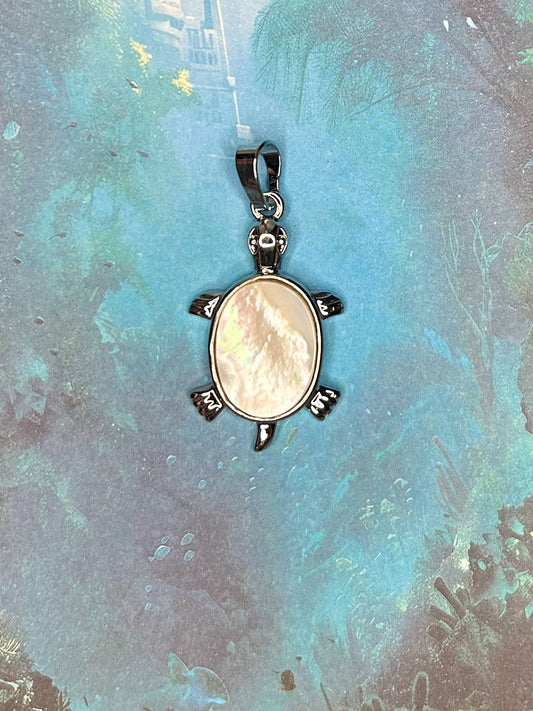 Shell Pendant SH18