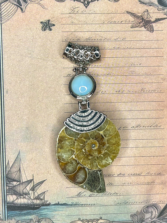 Ammonite Pendant AN16